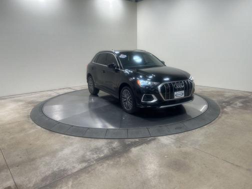 2021 Audi Q3 40 Premium
