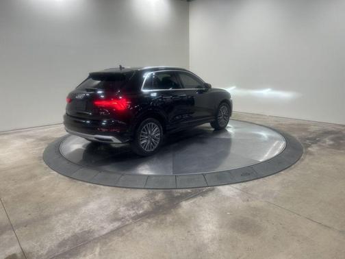 2021 Audi Q3 40 Premium