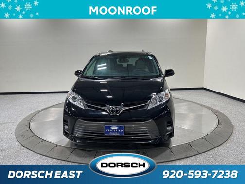 2020 Toyota Sienna XLE