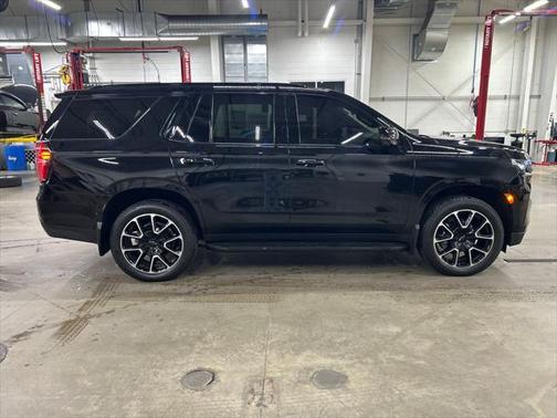 2023 Chevrolet Tahoe 4WD RST