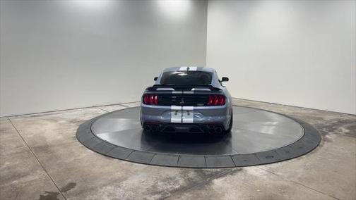 2022 Ford Shelby GT500 Base