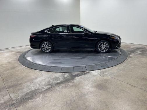 2019 Lexus ES 350 Base