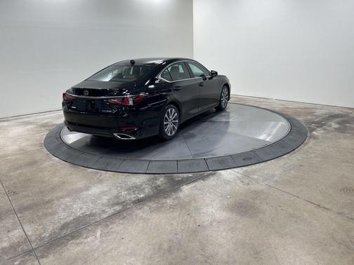 2019 Lexus ES 350 Base