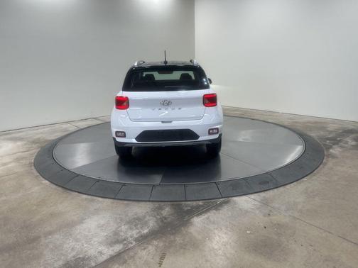 2024 Hyundai VENUE Limited