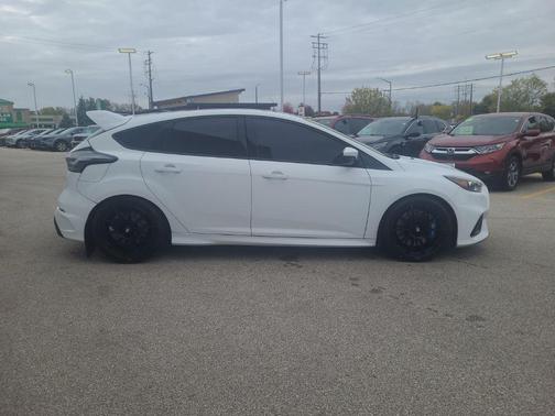 2017 Ford Focus RS Base