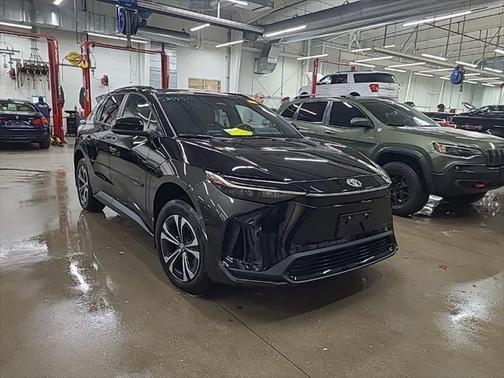 2024 Toyota bZ4X XLE