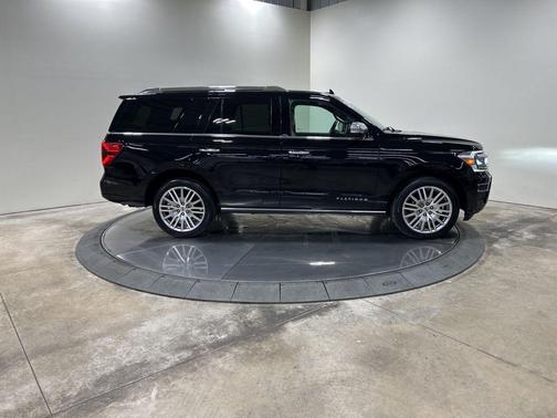 2022 Ford Expedition Platinum