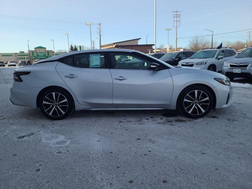 2023 Nissan Maxima SV Xtronic CVT