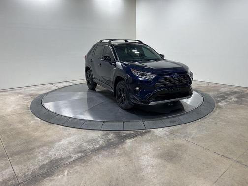 2021 Toyota RAV4 Hybrid SE