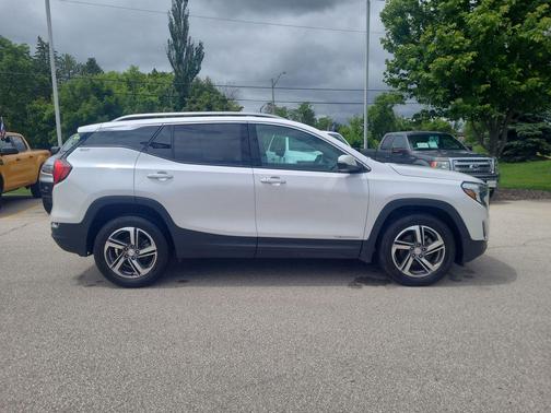 2021 GMC Terrain SLT