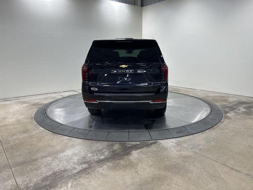 2025 Chevrolet Tahoe LS