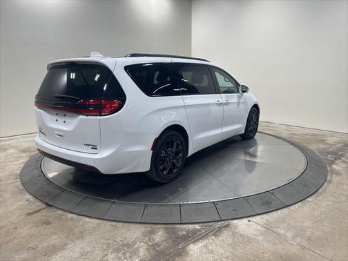 2021 Chrysler Pacifica Limited