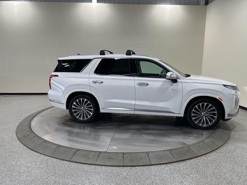 Hyper White 2025 Hyundai PALISADE Calligraphy
