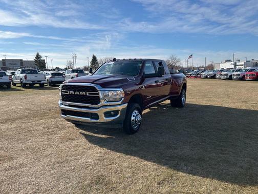 2022 RAM 3500 Big Horn Mega Cab 4x4 6'4' Box