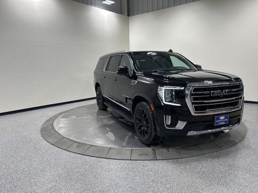 2022 GMC Yukon XL SLT