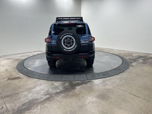 2014 Toyota FJ Cruiser Base
