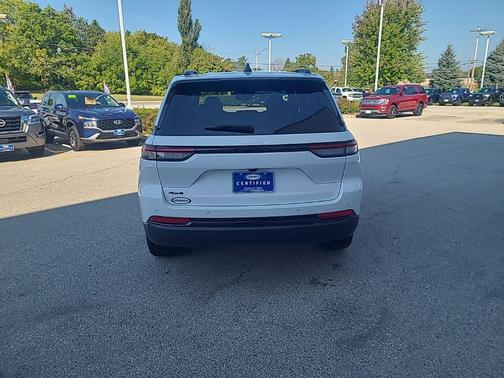 2024 Jeep Grand Cherokee Altitude