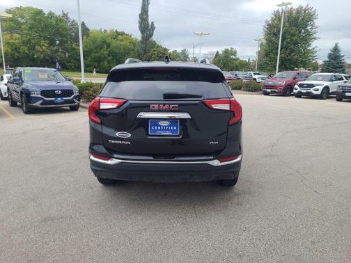 2023 GMC Terrain SLT