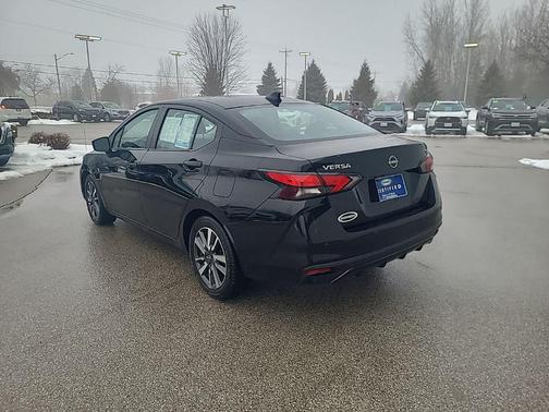 2023 Nissan Versa 1.6 SV