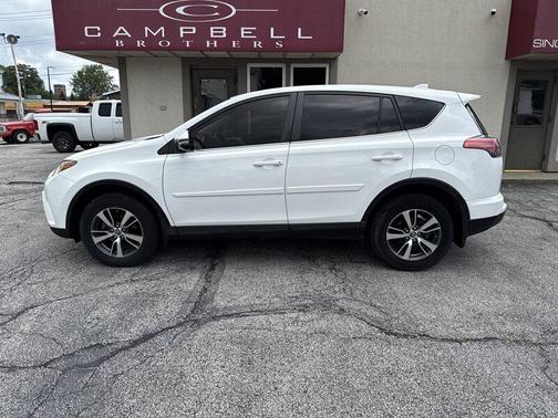 2017 Toyota RAV4 XLE