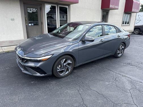 Amazon Gray 2025 Hyundai ELANTRA Limited