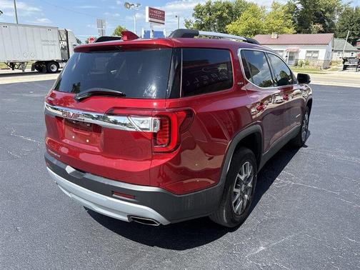 2023 GMC Acadia SLT