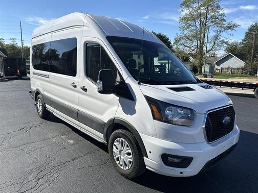 2024 Ford Transit-350 XLT