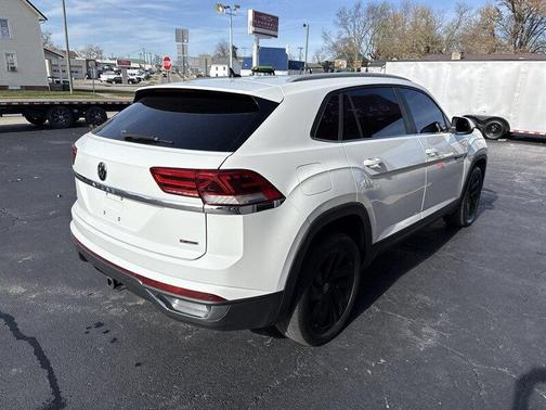 2022 Volkswagen Atlas Cross Sport 3.6L V6 SE w/Technology