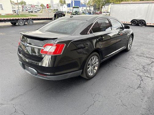 2011 Ford Taurus Limited