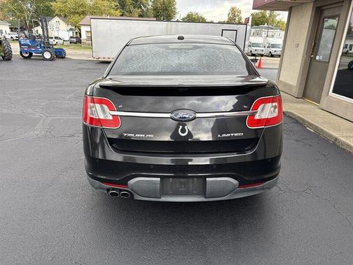 2011 Ford Taurus Limited