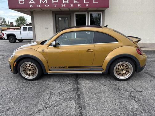 2018 Volkswagen Beetle 2.0T Dune