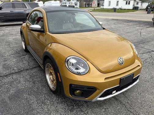 2018 Volkswagen Beetle 2.0T Dune