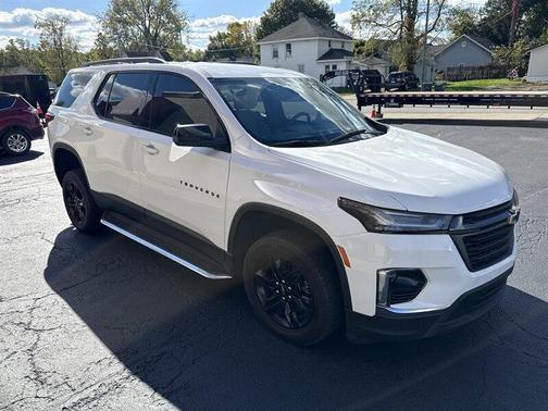 2022 Chevrolet Traverse LS