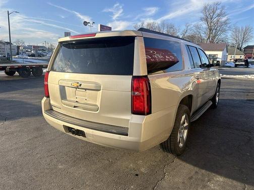 2016 Chevrolet Suburban LT