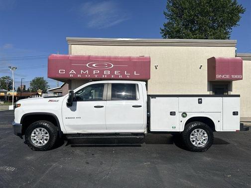 Summit White 2022 Chevrolet Silverado 3500 WT