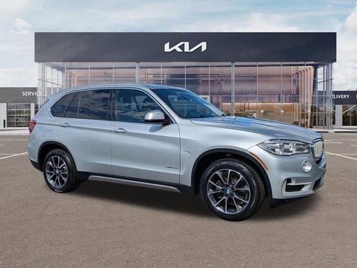 Glacier Silver Metallic 2018 BMW X5 sDrive35i