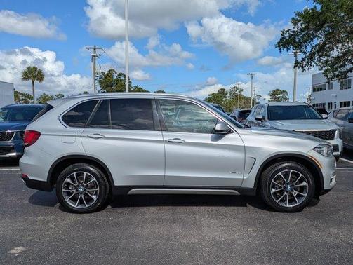 Glacier Silver Metallic 2018 BMW X5 sDrive35i
