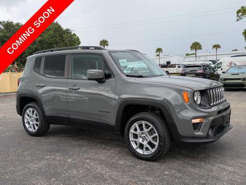 Sting Gray Clearcoat 2021 Jeep Renegade Latitude