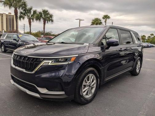 2022 Kia Carnival LXS