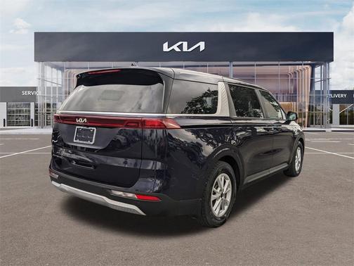 2022 Kia Carnival LXS
