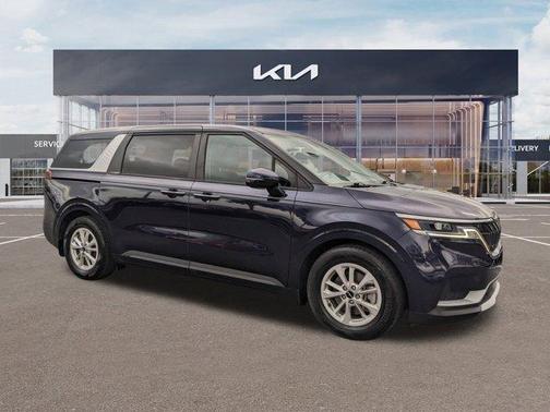 2022 Kia Carnival LXS