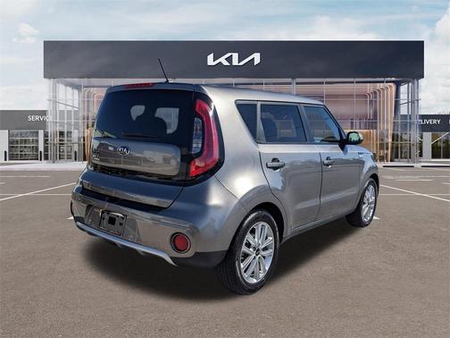 2017 Kia Soul +