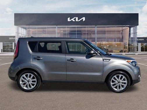 2017 Kia Soul +
