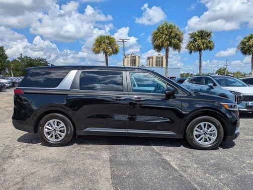 Aurora Black Pearl 2023 Kia Carnival LX