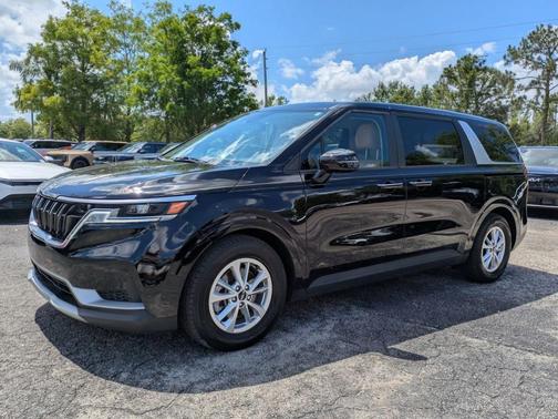 Aurora Black Pearl 2023 Kia Carnival LX