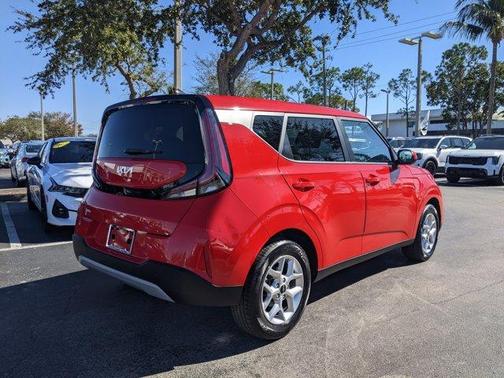 2023 Kia Soul LX