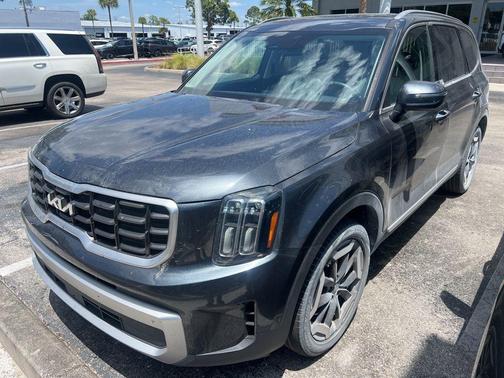 Gravity Gray 2023 Kia Telluride S
