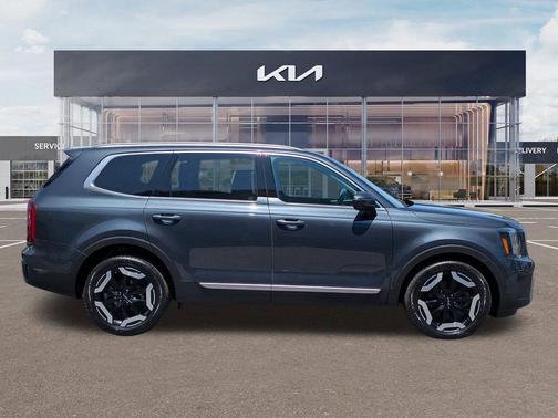 Gravity Gray 2023 Kia Telluride S