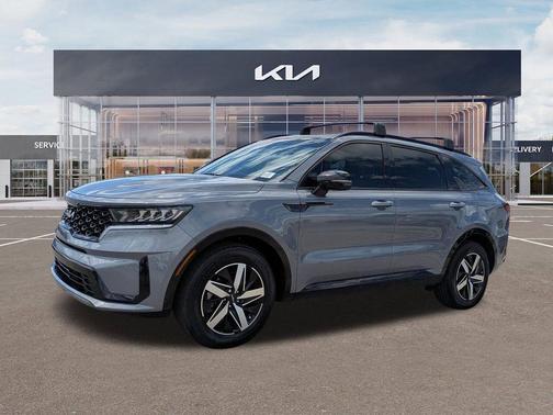 Everlasting Silver 2022 Kia Sorento S
