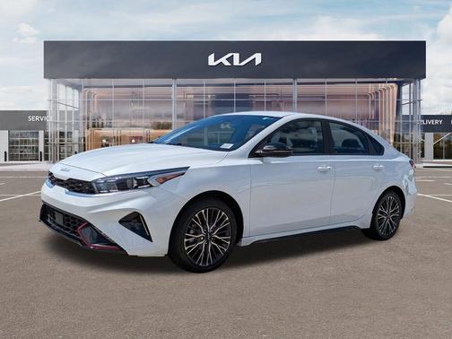 Snow White Pearl 2024 Kia Forte GT-Line